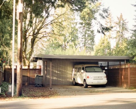 Waarom een houten carport niet mag ontbreken bij jouw woning