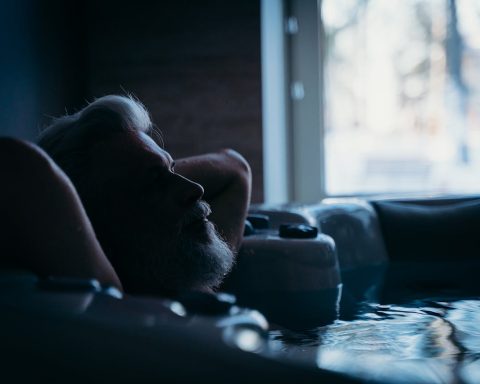 Waarom een dekzeil onmisbaar is voor bescherming in weer en wind
